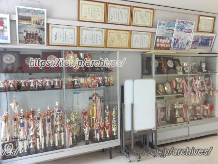 世田谷区立深沢中学校 トロフィー